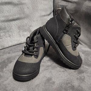 Cat & Jack kids Black and Gray Boots